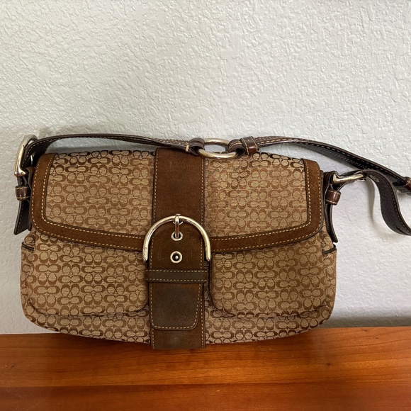 Coach Signature bag - Picture 1 of 1